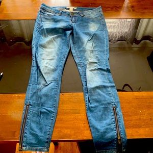 Skinny jeans size 29